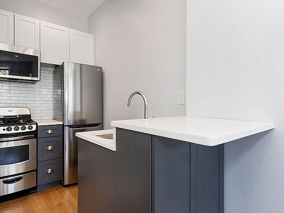 2nd image of 11A Spencer Pl #9F