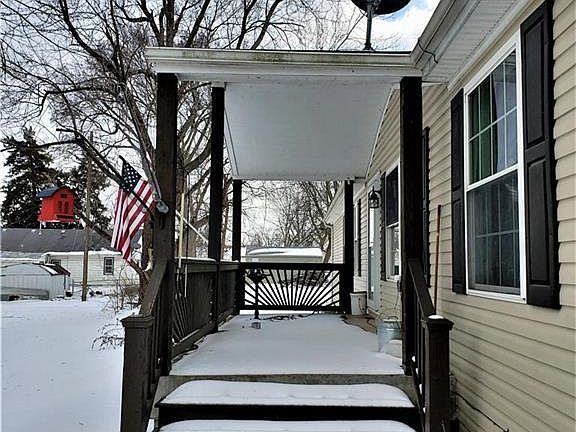Steps to front porch.