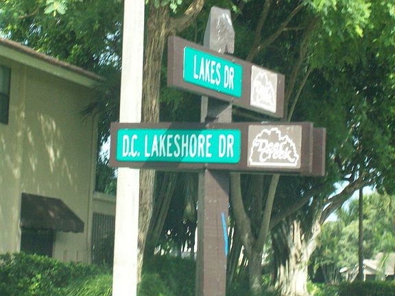5th image of 3329 Lake Shore Dr