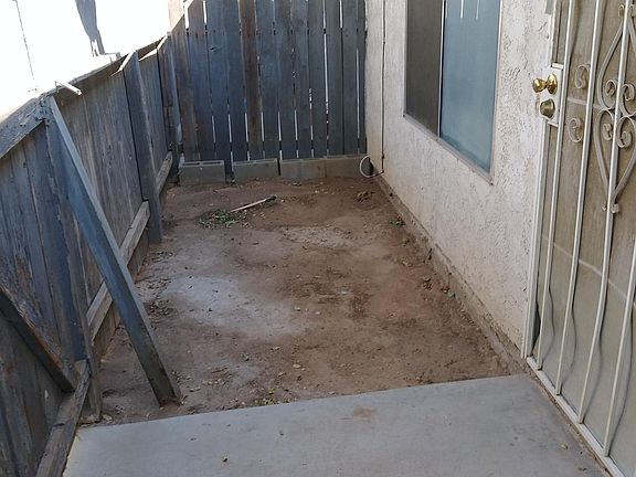 5th image of 16378 Sequoia St APT 11