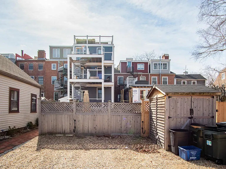37 Middle St #1 — Photo 30