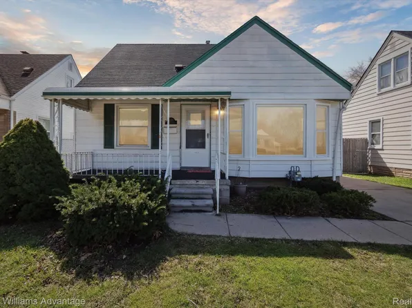 2077 Goddard Rd, Lincoln Park, MI 48146