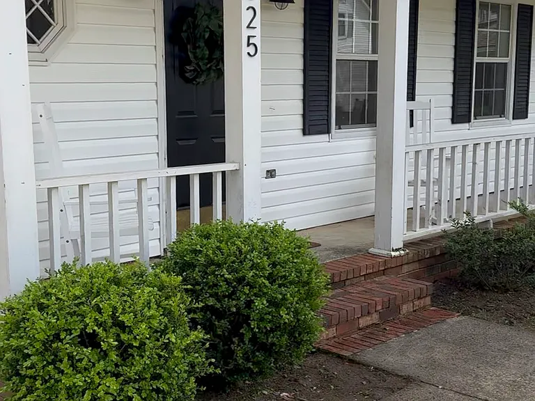 525 Adams Mill Ln — Photo 2