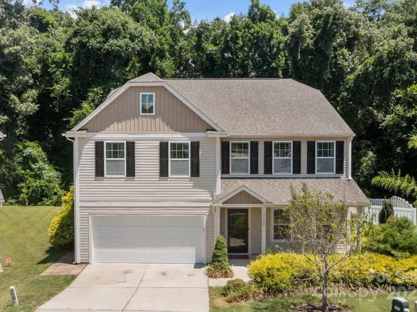 3103 Lemongrass Ln, Charlotte, NC 28214