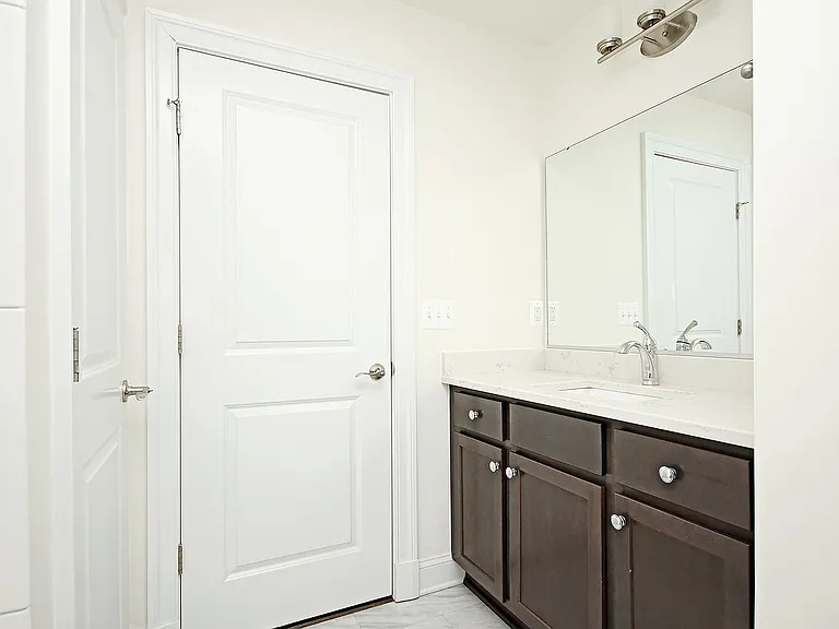 665 Wheatfield Ct — Photo 9