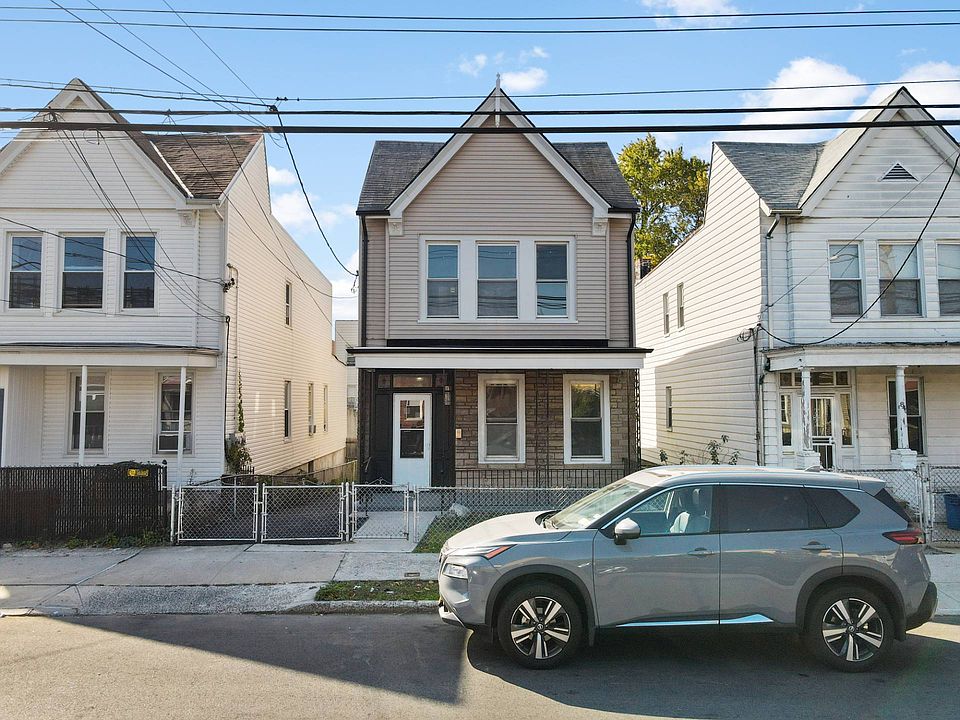 1st image of 842 E 229th St