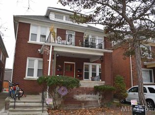 811 Beaconsfield Ave, Grosse Pointe Park, MI 48230