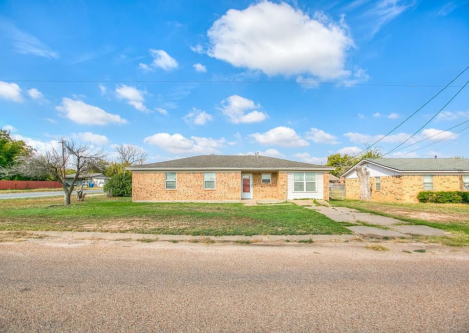 1st image of 1008 Country Club Rd