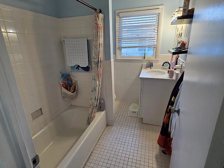 Kensington Dr — Photo 15