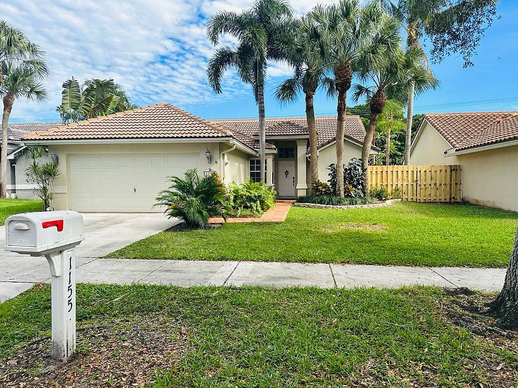 1155 E Lancewood Pl — Photo 1