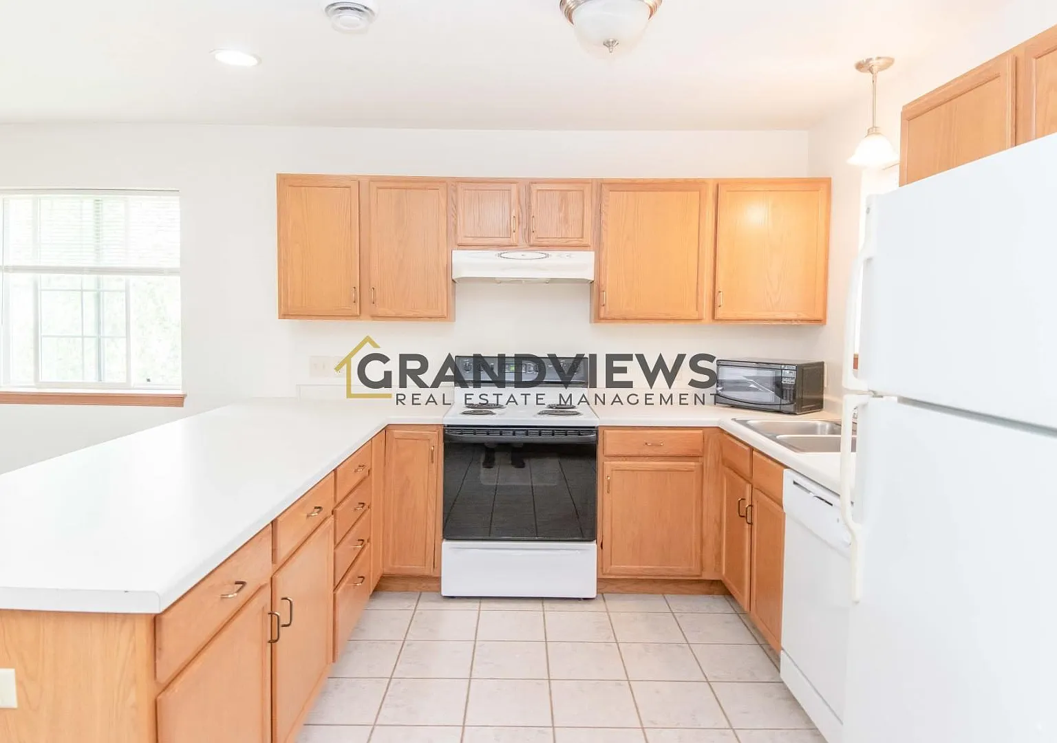 2 bed, 1.5 bath, 1500 sqft, $1,600 — Photo 4