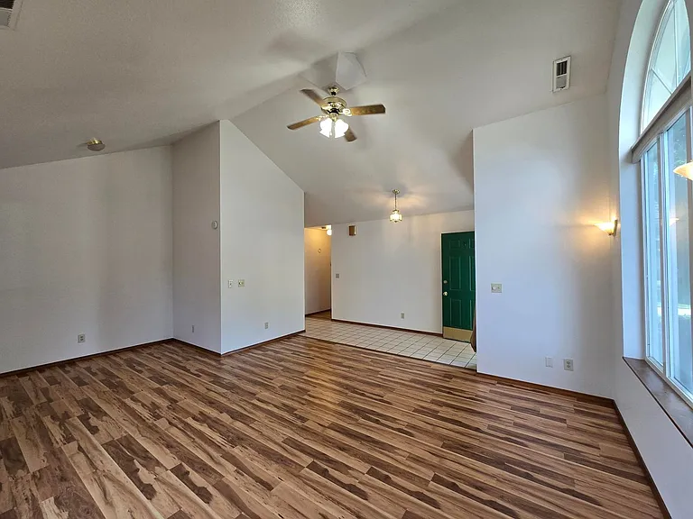 4423 S Sharron Ct — Photo 8
