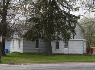 131 Wood St S, Mora, MN 55051