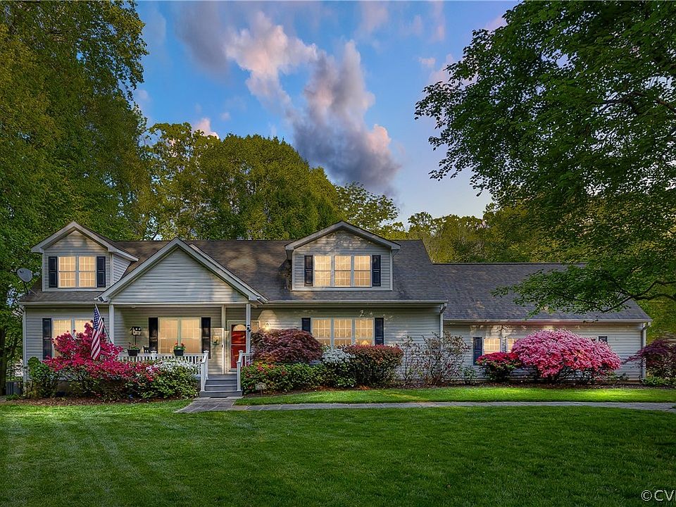 1st image of 48 Bear Castle Dr