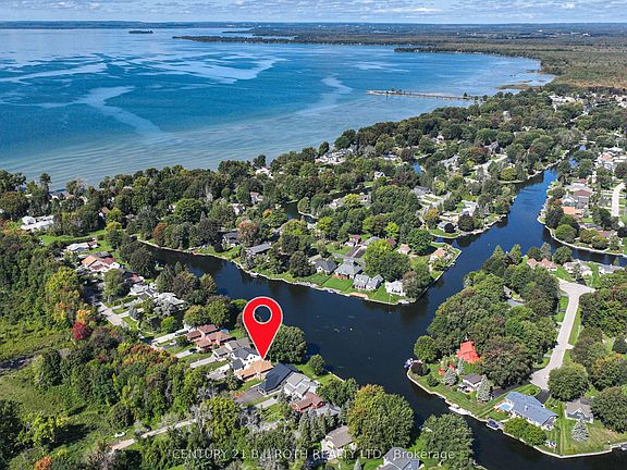 3rd image of 60 Simcoe Rd