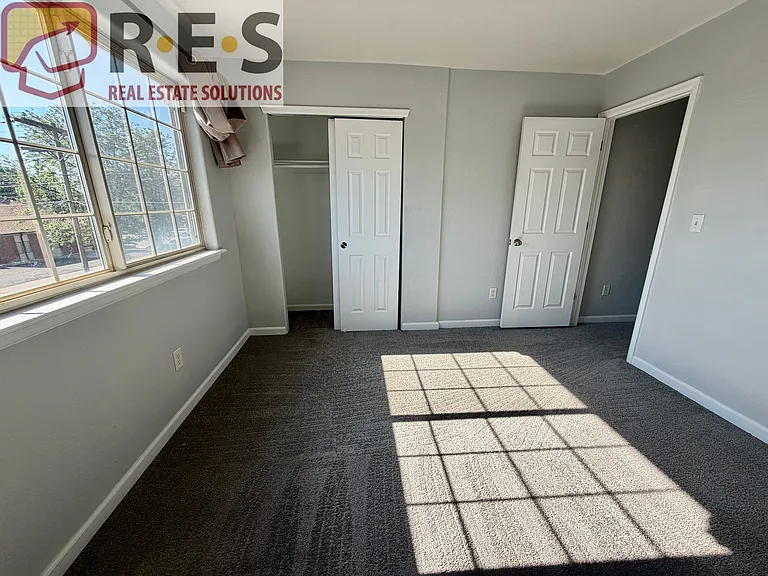3841 Grove St — Photo 8