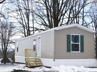 215 Colonial Cir, Utica, NY 13502