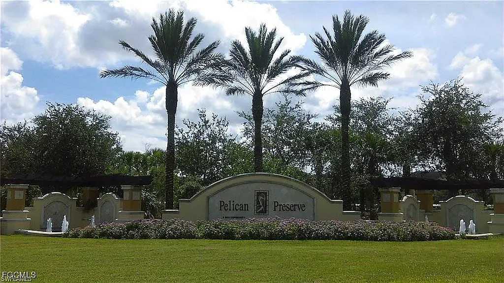 10730 Cetrella Dr — Photo 3