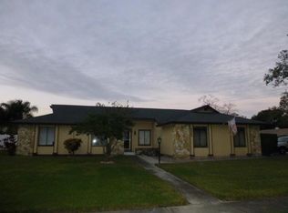 3341 Honeysuckle Ln, Belle Isle, FL 32812