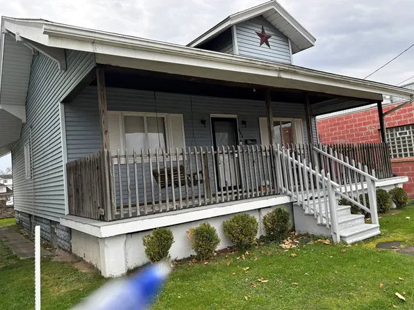 209 W Church Ave, Masontown, PA 15461