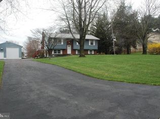 194 Phillips Dr, Hampstead, MD 21074