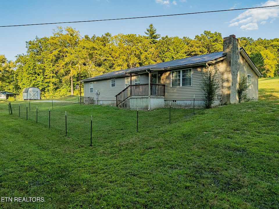 1st image of 375 Snow Hill Rd