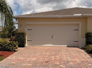 10801 Crossback Ln, Lehigh Acres, FL 33936