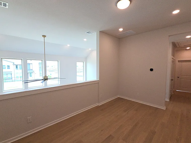 16723 Lake Austin St — Photo 9