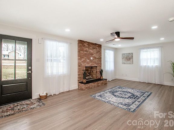 5th image of 6229 Mountain Grove Rd