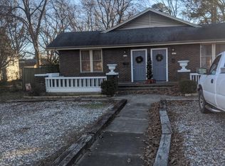 1617 Caldwell St, Conway, AR 72034