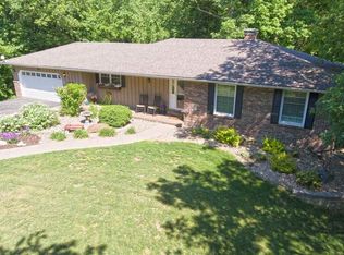 3814 Garden Ct, Pekin, IL