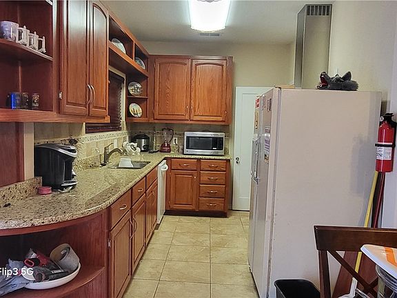 2nd image of 4109 Up River Rd