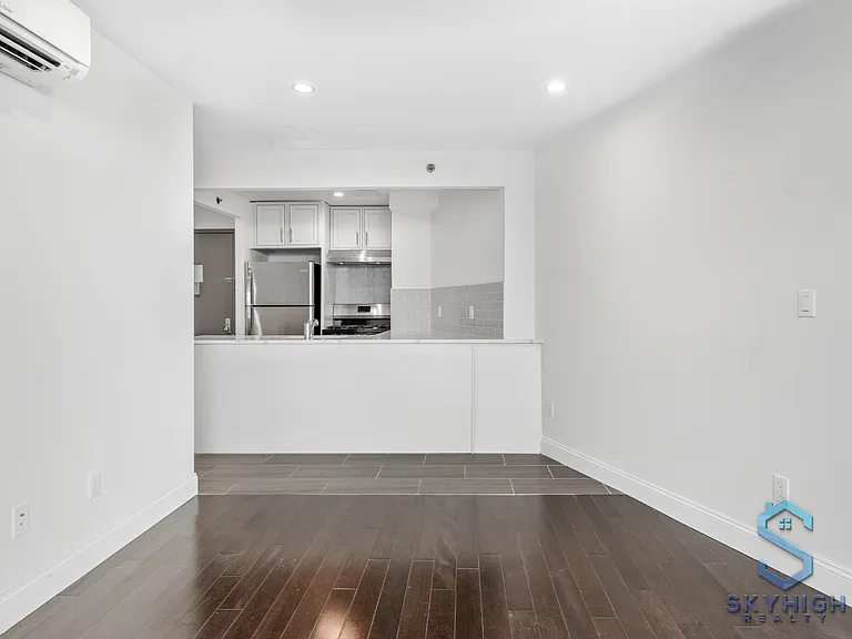 46-02 70th St #8G — Photo 9