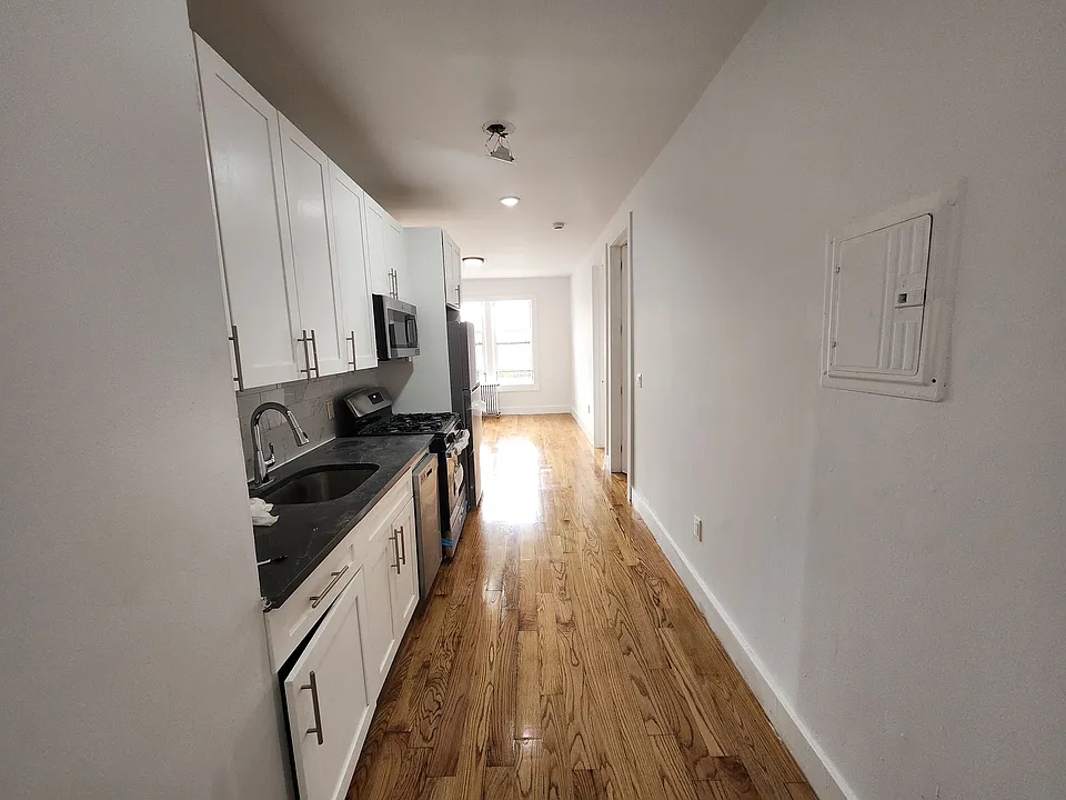 162 Avenue C #2D