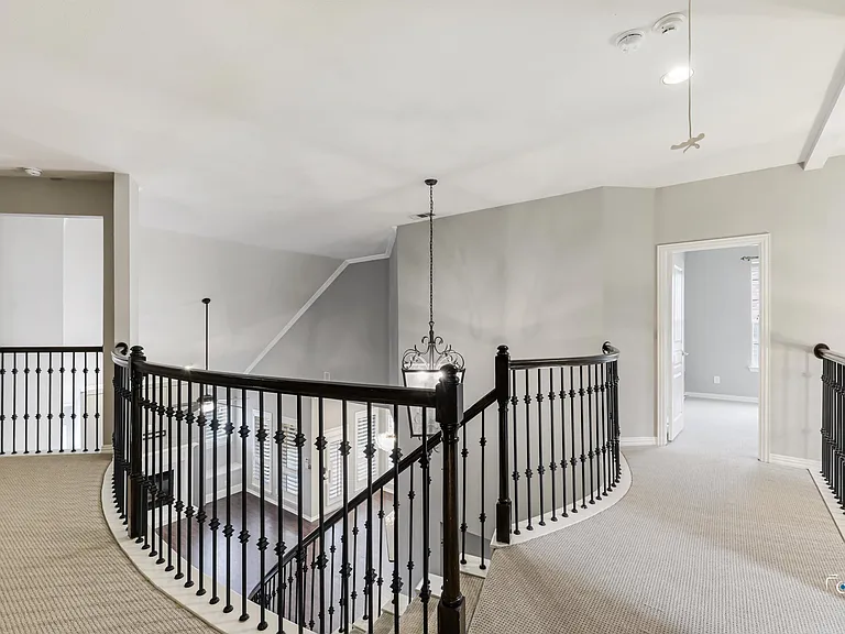 5619 Travis Dr — Photo 33