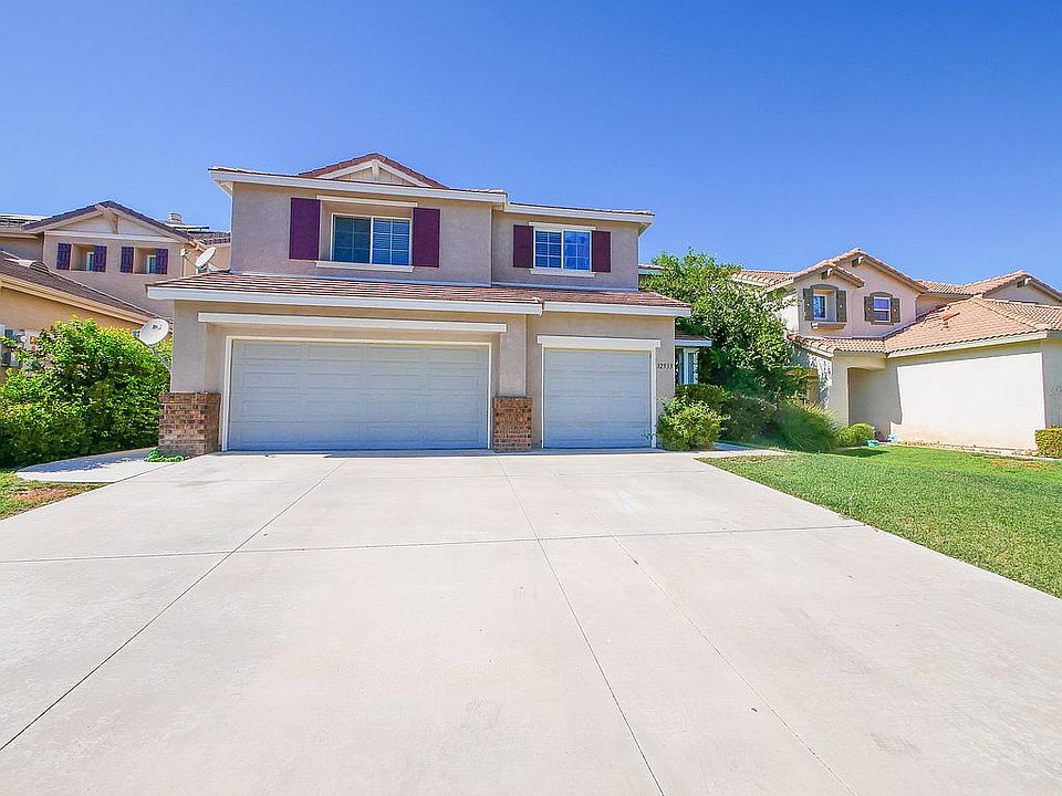 1st image of 32533 Bramble Ct