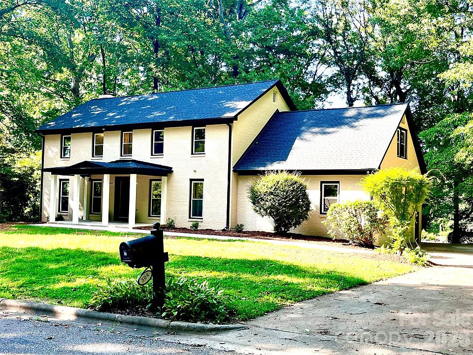 1st image of 304 Travis Ln