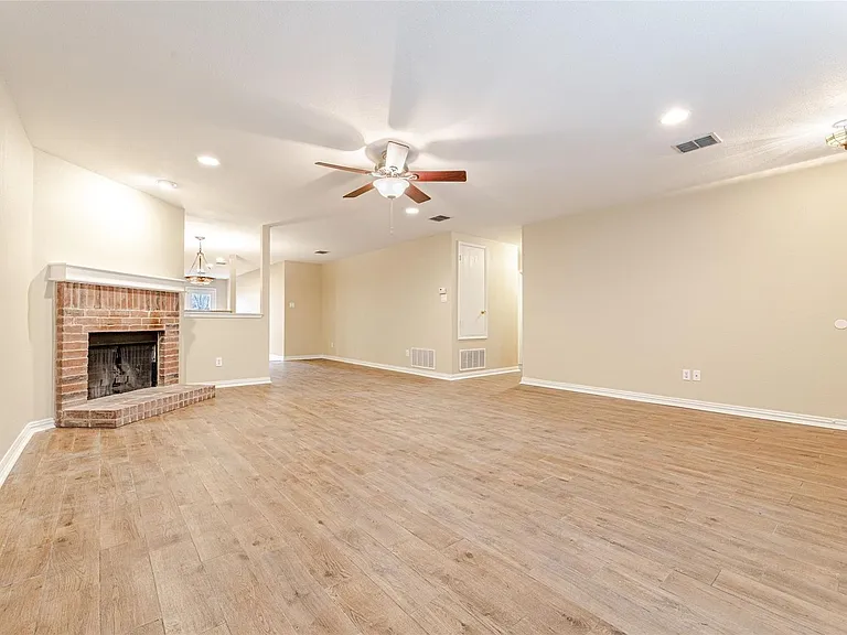 9013 Fremont Trl — Photo 3