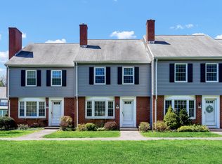 2 Barrington Dr APT B, Wethersfield, CT 06109