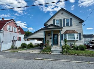 133 Farmland Rd, Lowell, MA 01850