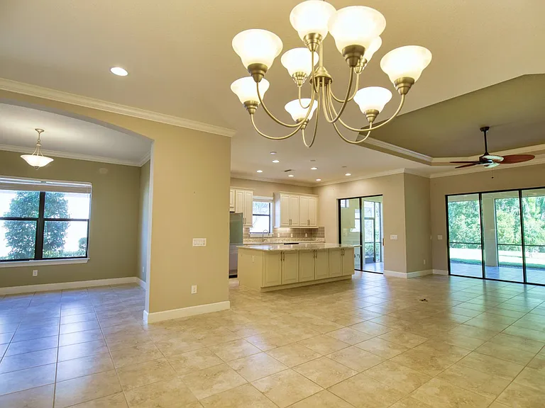 5628 Semolino St — Photo 11