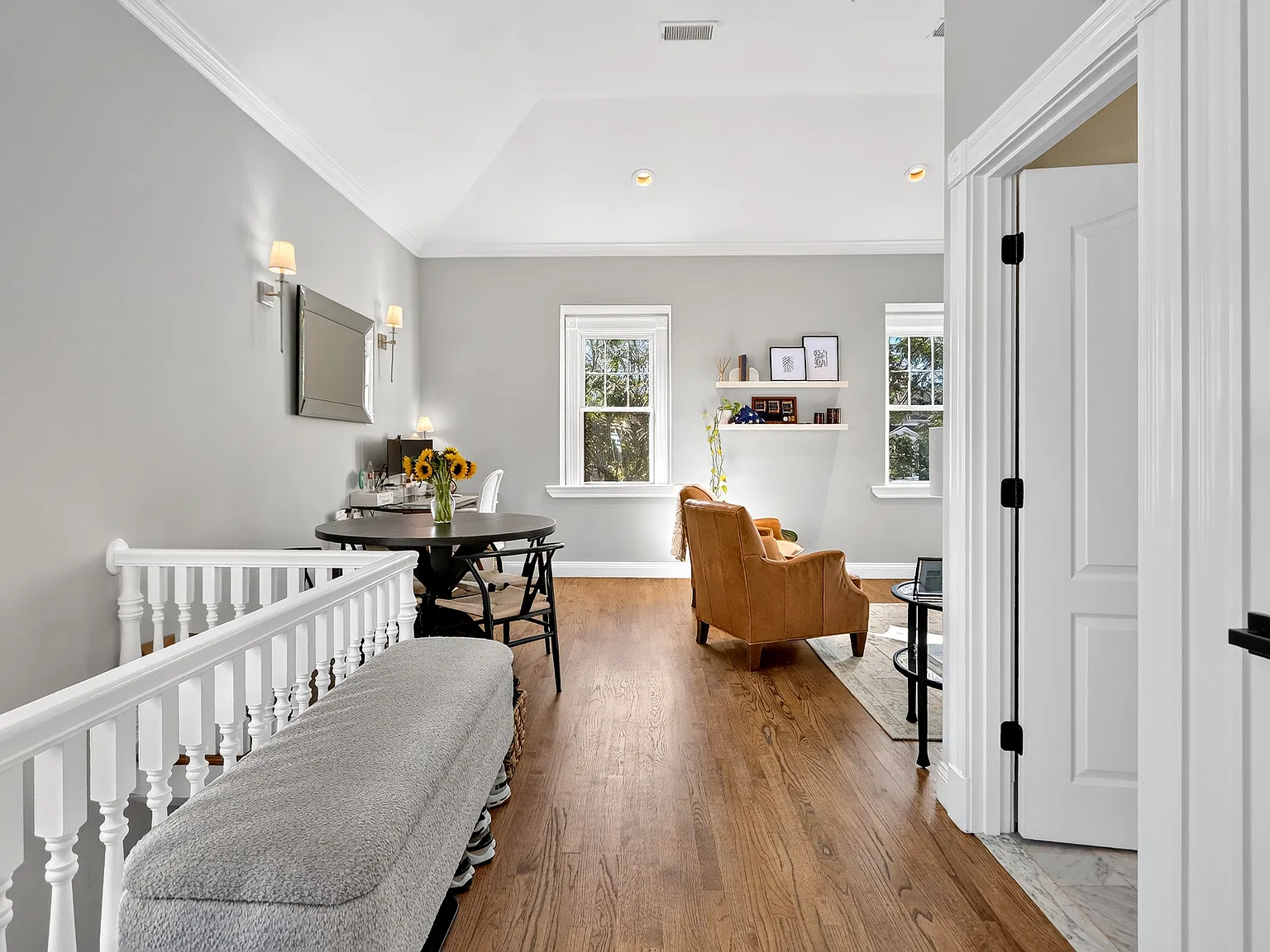 1 bed, 714 sqft, $3,900 — Photo 2