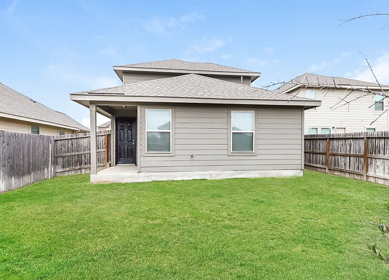 9402 Somers Bnd — Photo 5