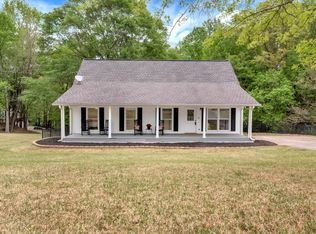 9815 Waldrip Rd, Gainesville, GA 30506