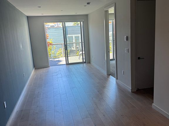2nd image of 606 Capp St #304