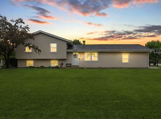7501 S 72nd St, Franklin, WI 53132