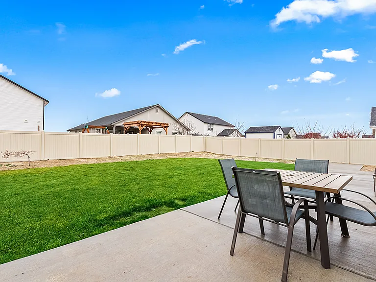 3882 E Berwick Dr — Photo 47