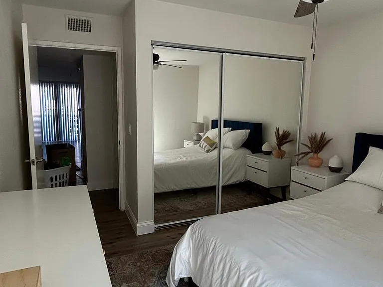 1489 Gustavo St #F — Photo 8