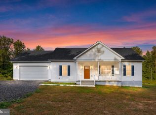 2330 Red Earth Ln, Beaverdam, VA 23015