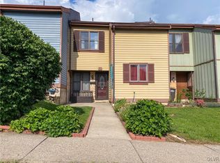 1717 Sequoia Ct S, Whitehall Township, PA 18104